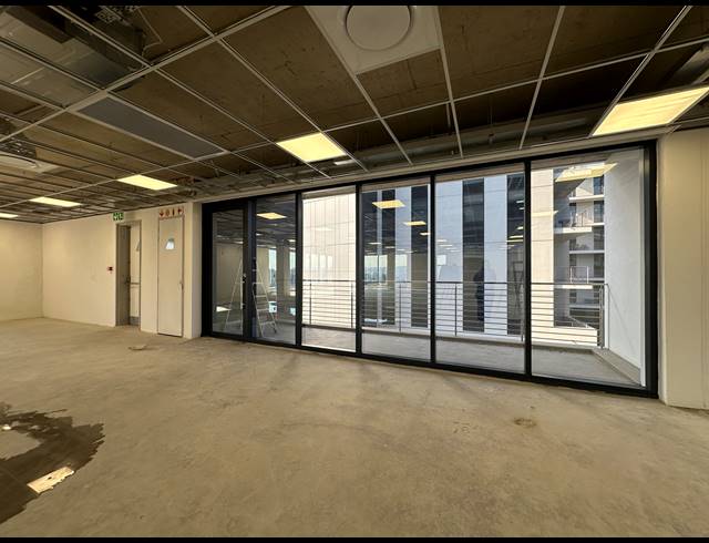 285M² OFFICE TO LET IN GLENADRIENNE